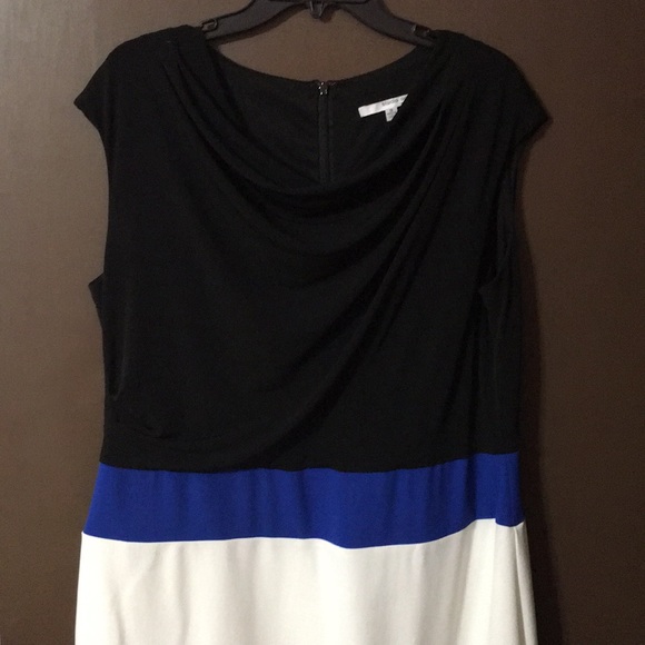 Studio One Dresses & Skirts - sale 🎉NWOT dress